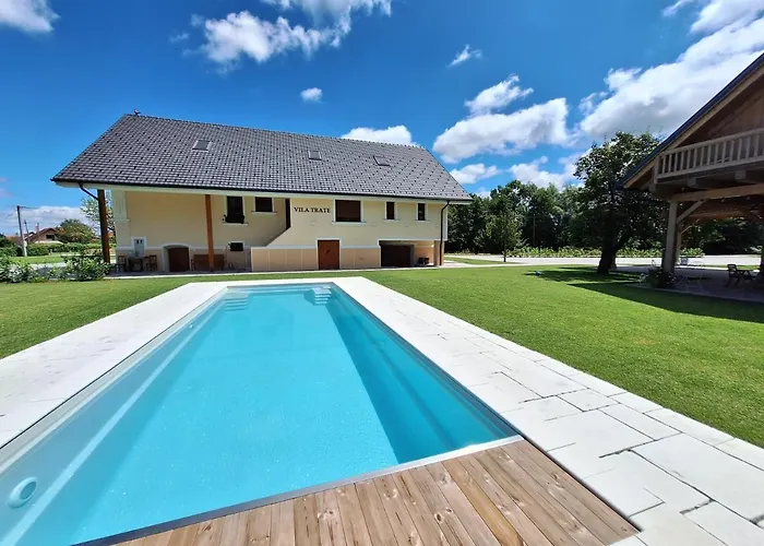 アパート Trate *